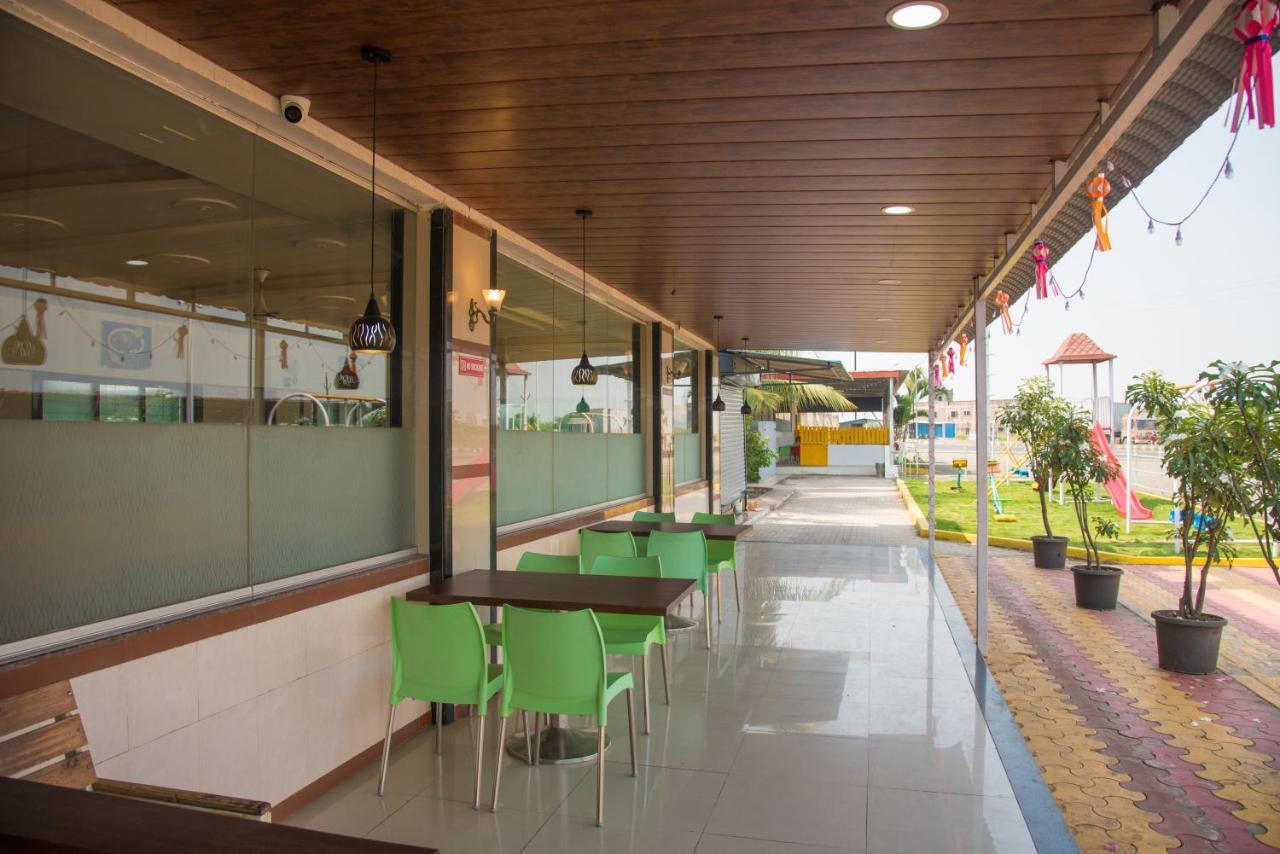 Hotel Rajratna Executive Supe Εξωτερικό φωτογραφία